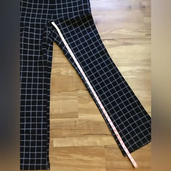 NWT Women’s Plaid Ponté-Knit Boot-Cut Pull-On Pants - Picture 15 of 16